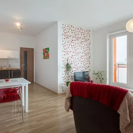 Апартаменты Tatras View Center With Balcony & Free Parking