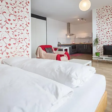 Tatras View Center With Balcony & Free Parking Appartement Poprad