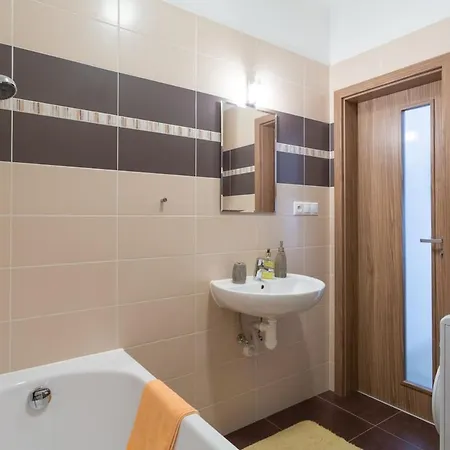 Tatras View Center With Balcony & Free Parking Апартаменты