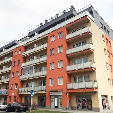 Tatras View Center With Balcony & Free Parking * Poprad