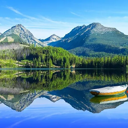 Tatras View Center With Balcony & Free Parking Апартаменты