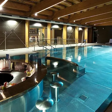 Апартаменты Tatras View Center With Balcony & Free Parking